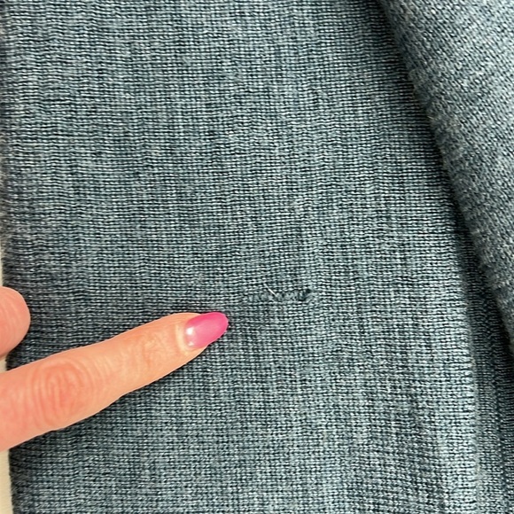 Lululemon Men's Blue Long Sleeve Mock ¼ Zip Knit Sweater - Picture 8 of 9